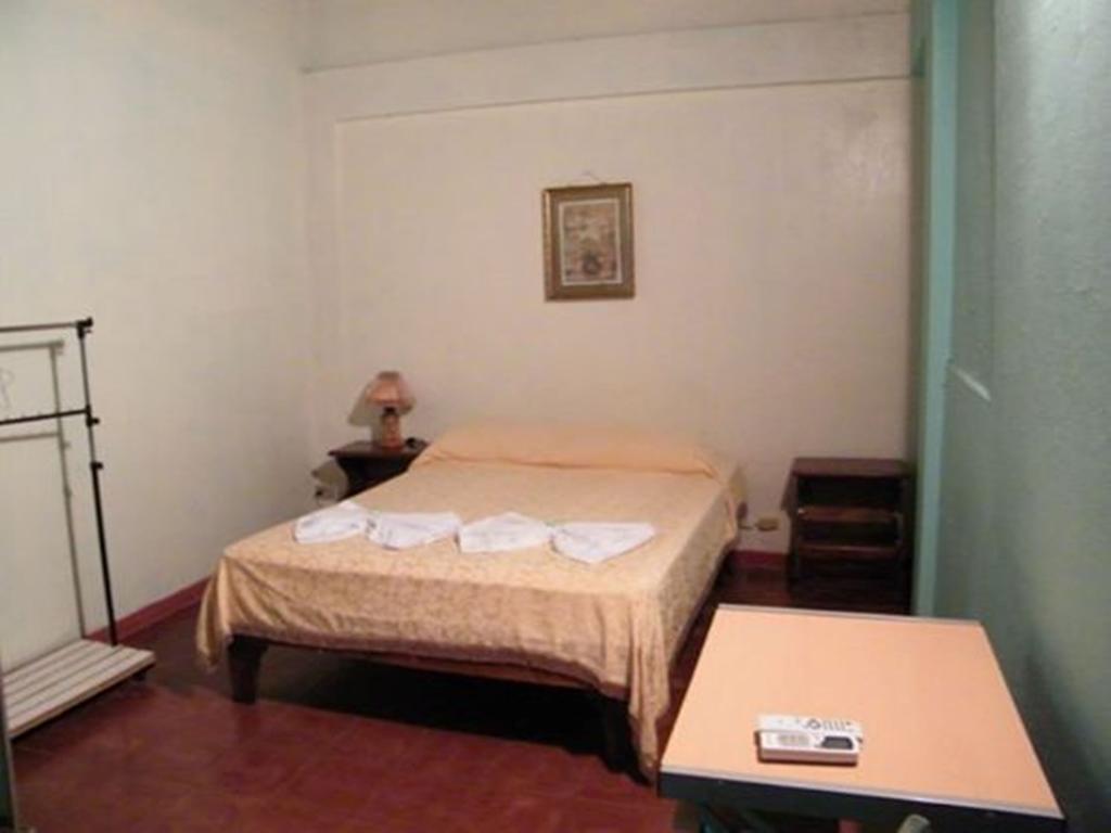 Hotel Jackie'S House Puntarenas Ruang foto